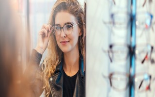 4 tip cần biết trước khi mua kính mắt cho người ít kinh nghiệm